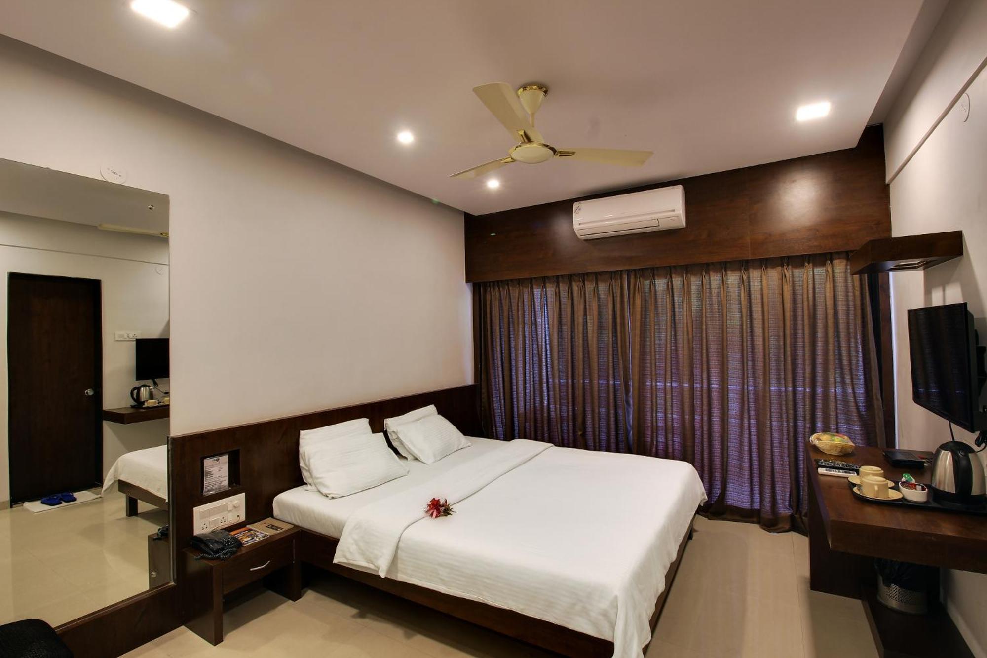 Hotel Rama Heritage Nashik Ngoại thất bức ảnh