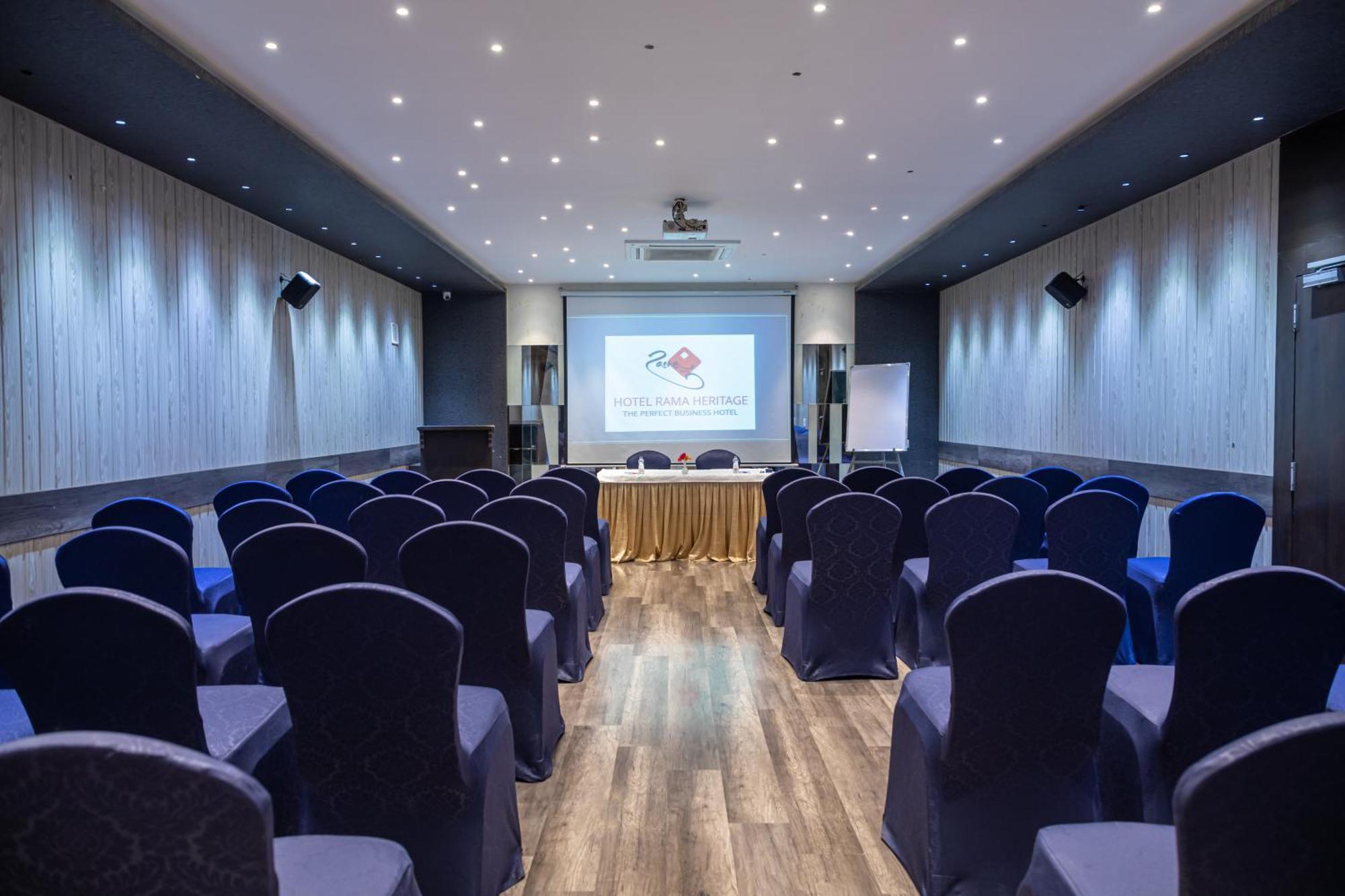 Hotel Rama Heritage Nashik Ngoại thất bức ảnh
