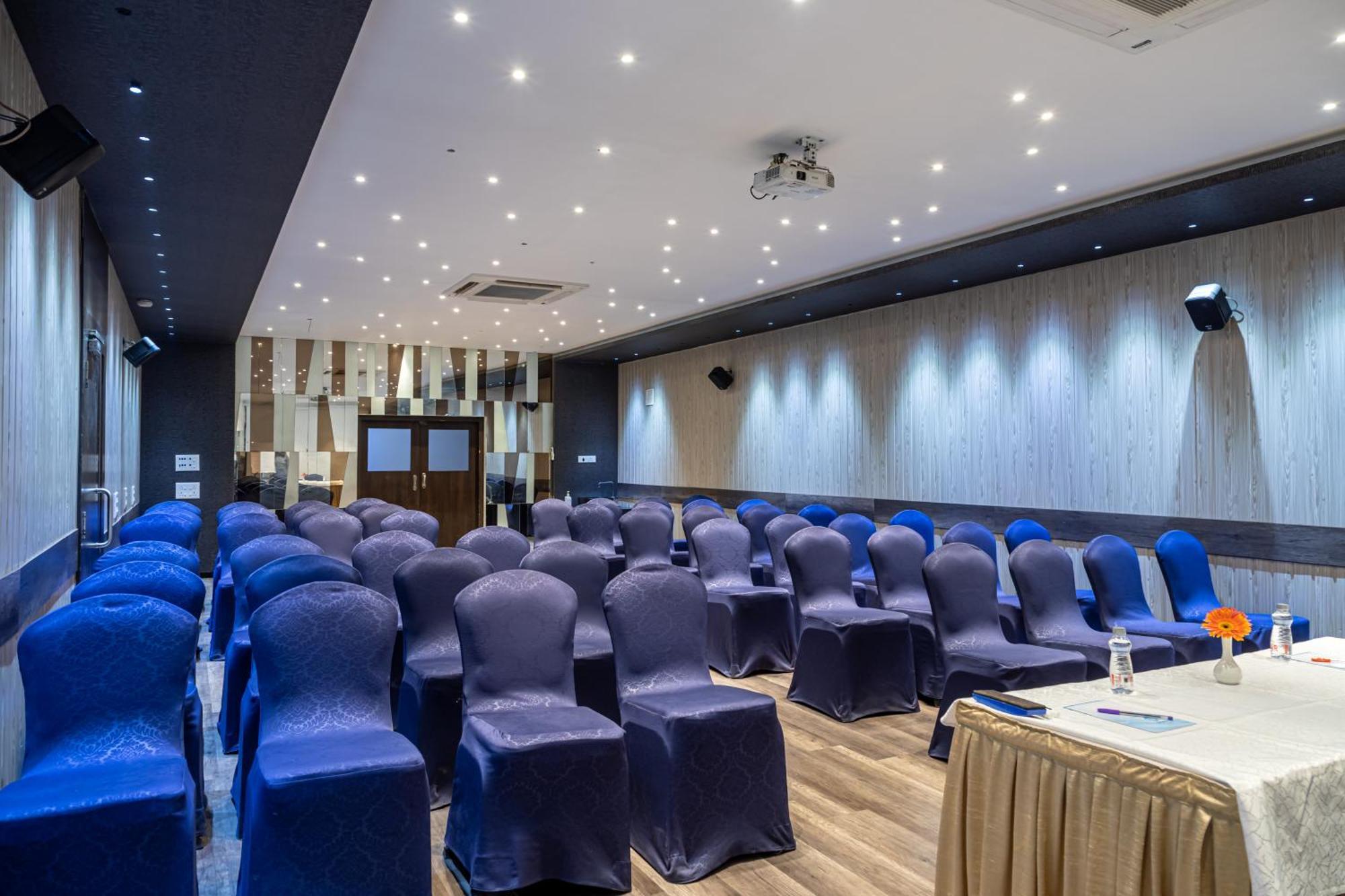 Hotel Rama Heritage Nashik Ngoại thất bức ảnh