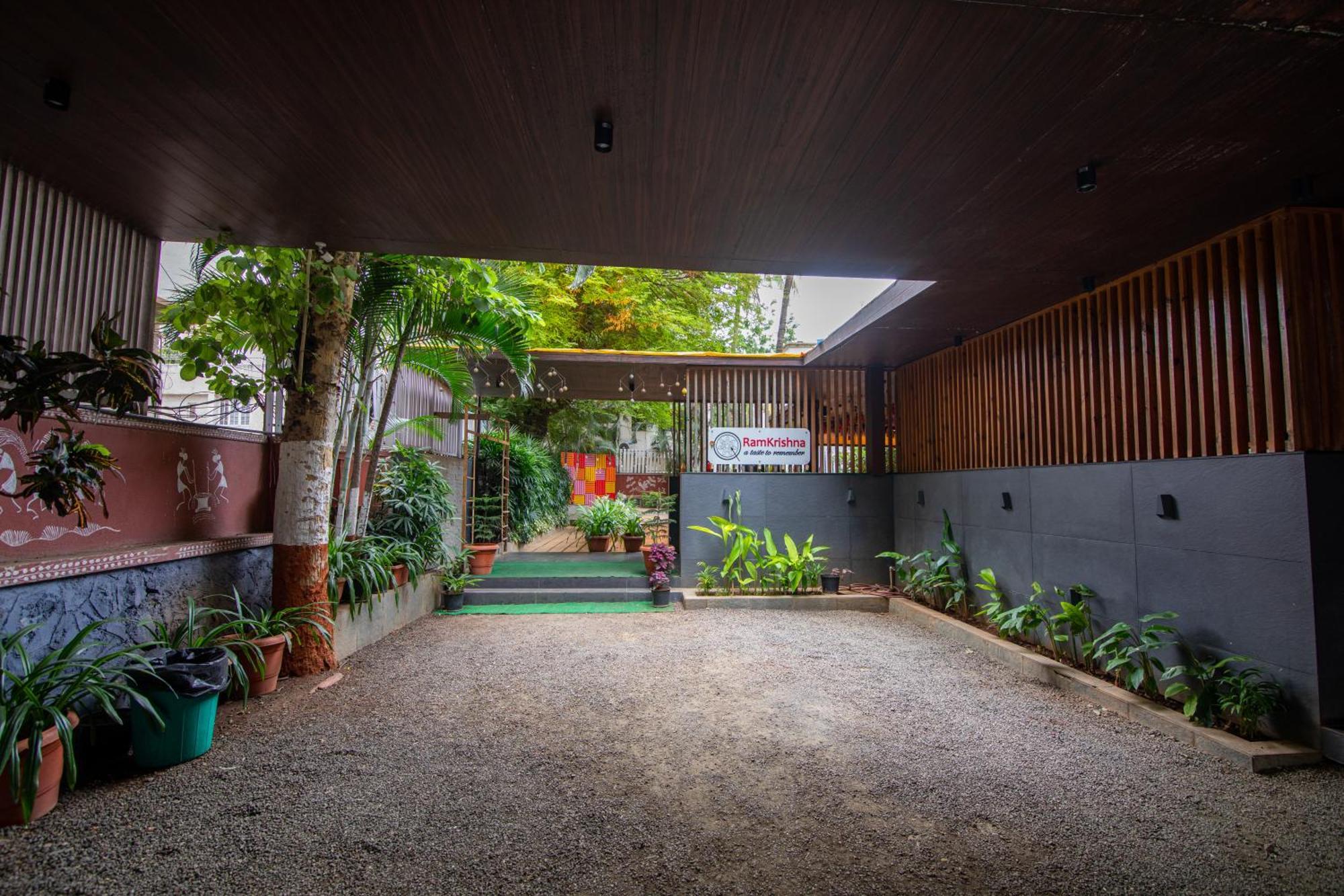 Hotel Rama Heritage Nashik Ngoại thất bức ảnh